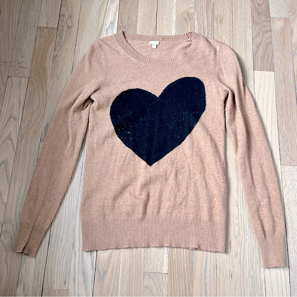 J.Crew Graphic Heart Sweater. Size XSmall.